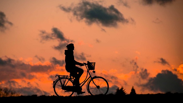 Undgå stress og overbelastning med en rummelig bagagebærer og cykelkurv