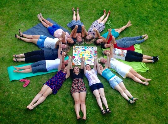 Sjove og samlende teambuilding aktiviteter for store familier